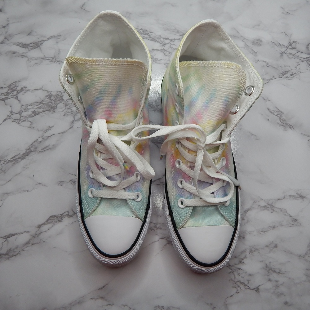 Converse Chuck Taylor All Star Hi Tie Dye Sneaker - Picture 2 of 4
